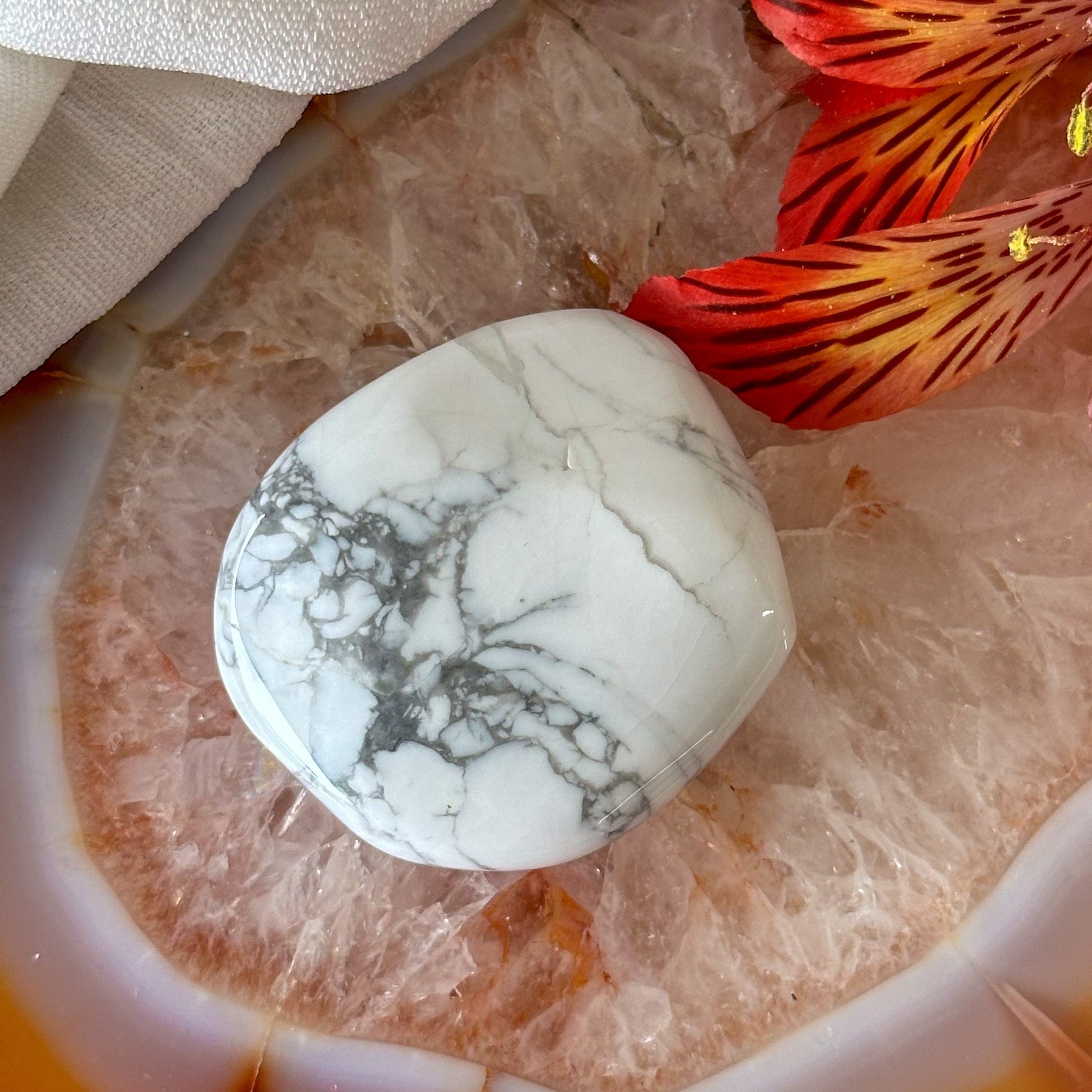 Howlite Palm Stone #923-Happily Zen