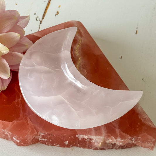 Mangano Calcite Moon Dish #844-Happily Zen